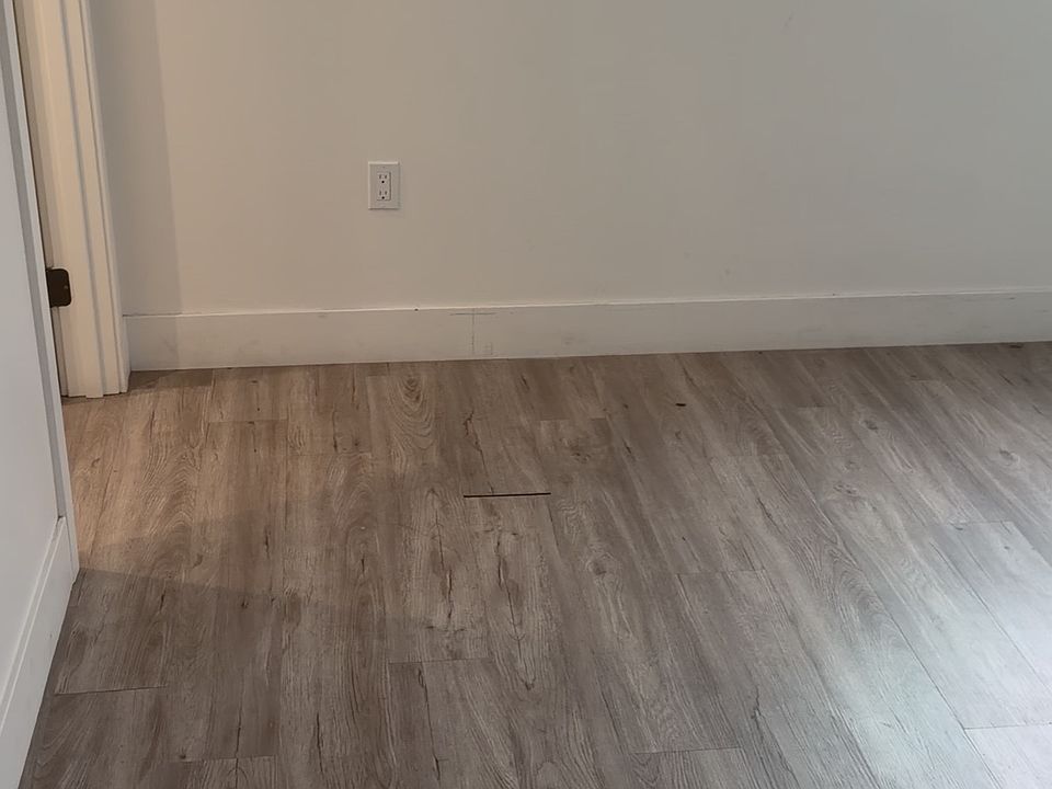 1st image of 1608 W 35th Pl #2A