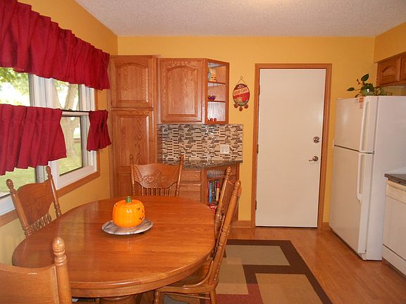 4th image of 430 Northview Dr