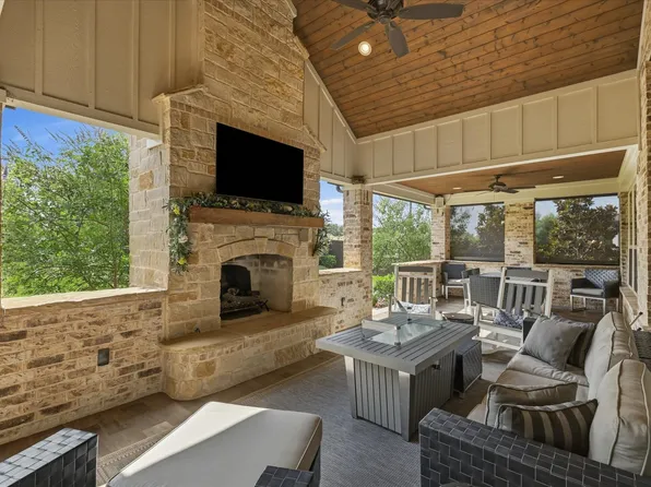105 Big Sky Cir, Northlake, TX 76226
