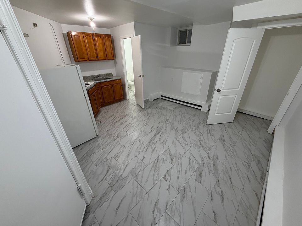 1st image of 606 E 239th St #B