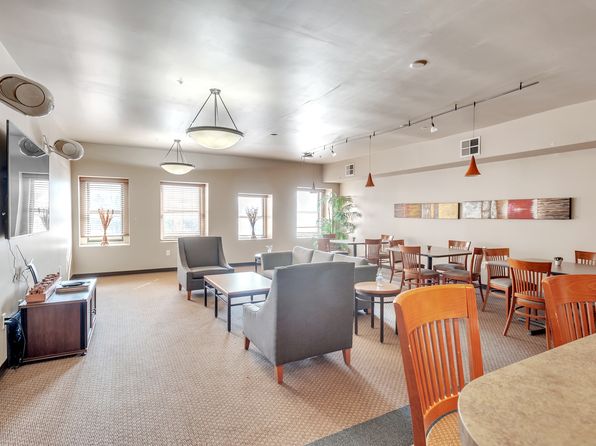 517 E Douglas Ave #223