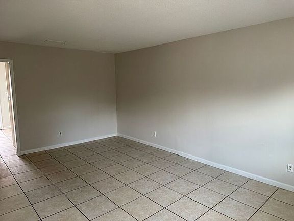 4th image of 159 Brookwood Ave NW #22