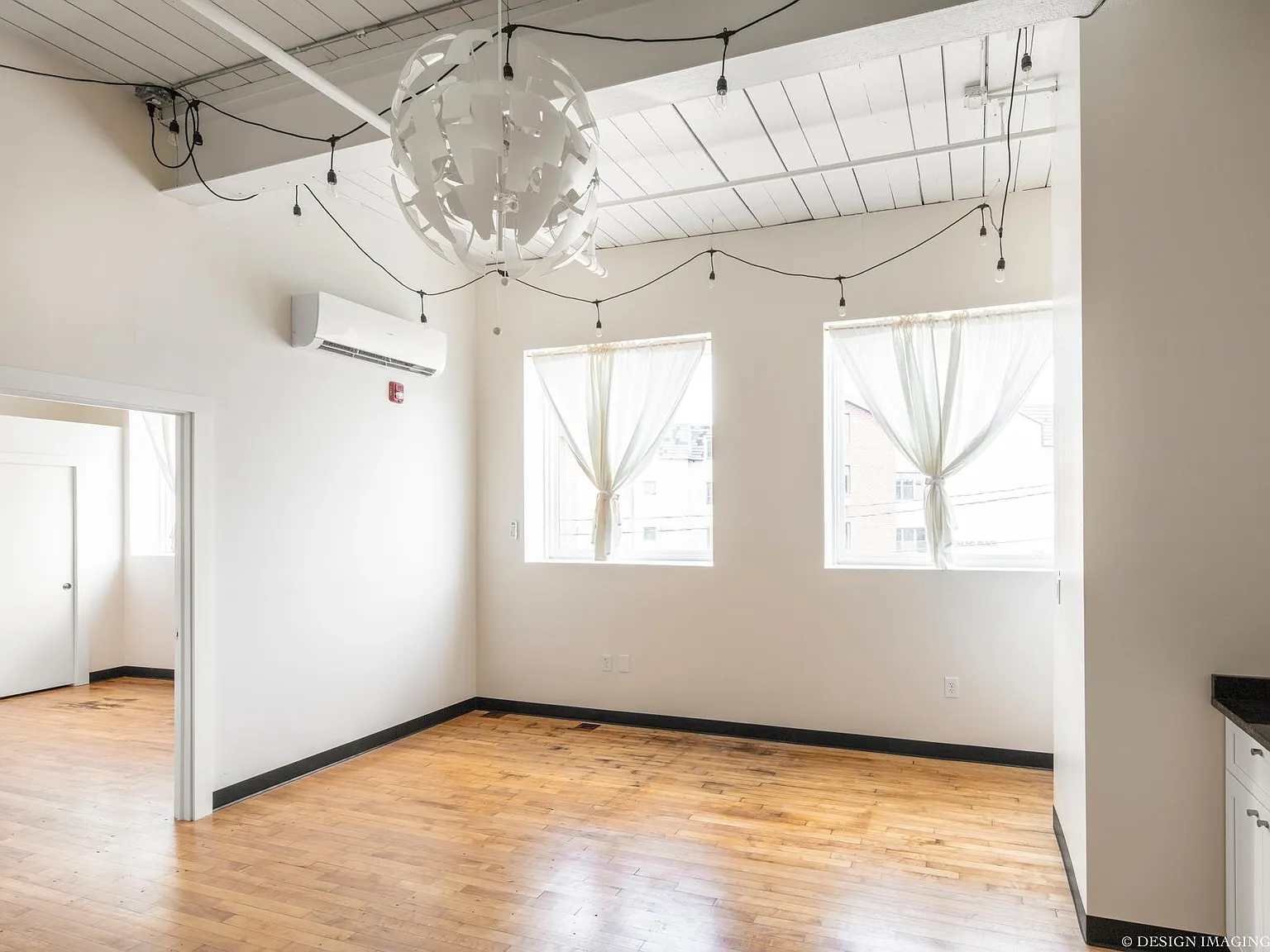 345 Taunton Ave — Photo 1