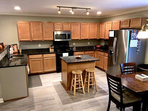 Kitchen- New counters and appliances