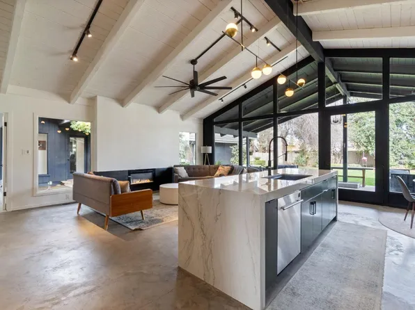 2460 W Browning Ave, Fresno, CA 93711