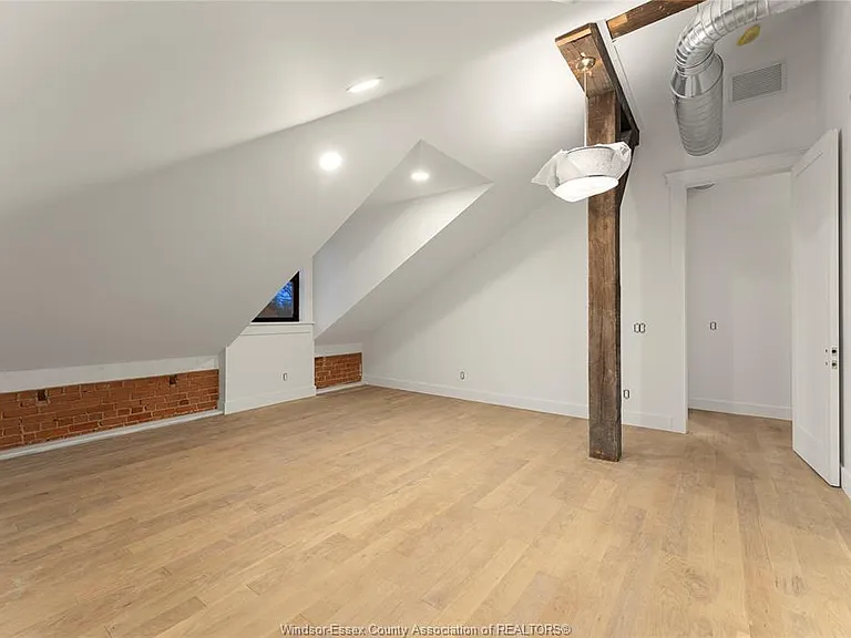 247 Brock St #401 — Photo 20