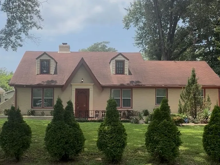 1029 N Barksdale St — Photo 1
