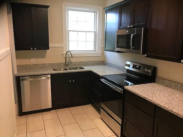 1920 Portland Ave #6 — Photo 4