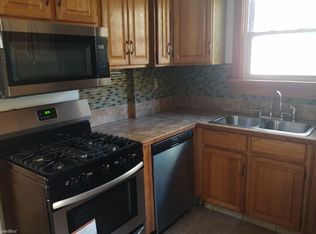 421 Blaine Ave, Racine, WI 53405