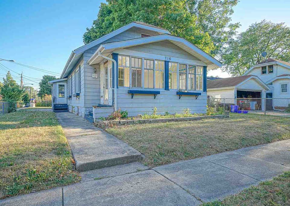 1st image of 716 Ellis Ave