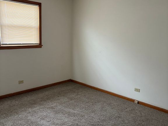 5th image of 6631 W Lloyd Dr #2