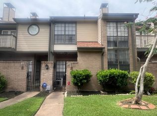 736 Country Place Dr APT E, Houston, TX 77079