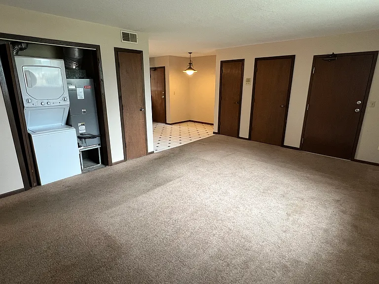 1807 Greenfield Ln SW #1 — Photo 6