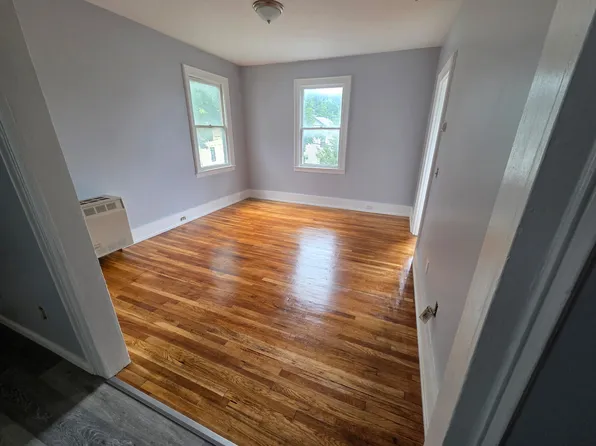 15 West St #2A, Oneonta, NY 13820