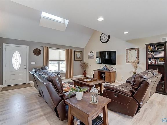 5th image of 238 Thimbleberry Dr