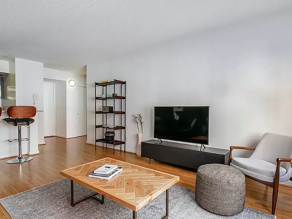 2nd image of 170 W 23rd St Frnt 5