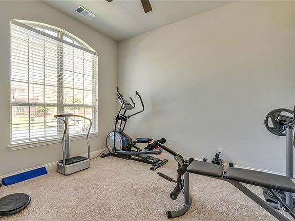 4th image of 108 Sunrise Dr