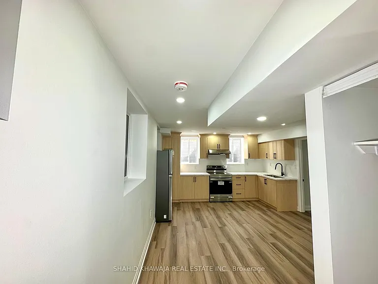 470 Violet Gate #LOWER — Photo 6