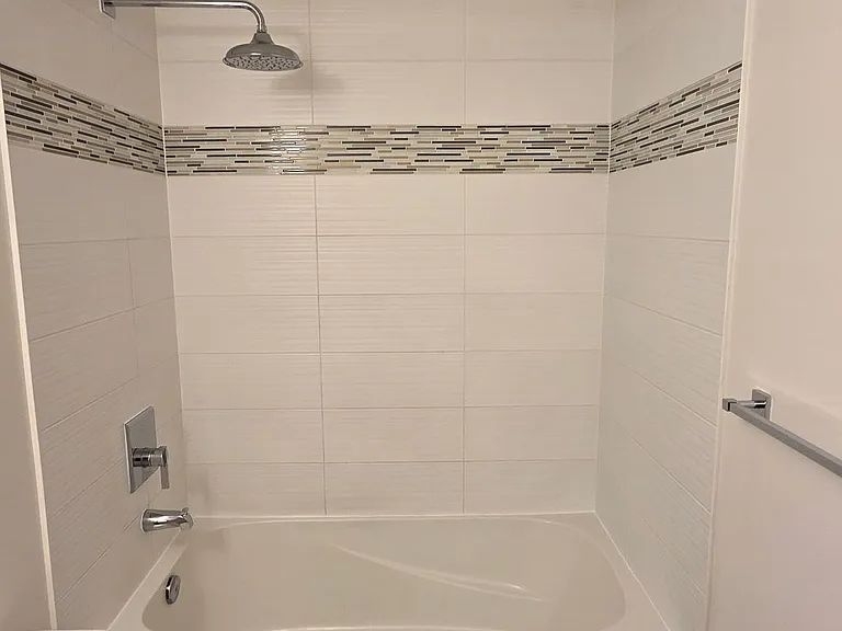 7165 Yonge St #Penthouse 103 — Photo 15