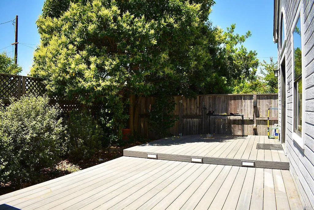 2 Valley West Cir — Photo 3