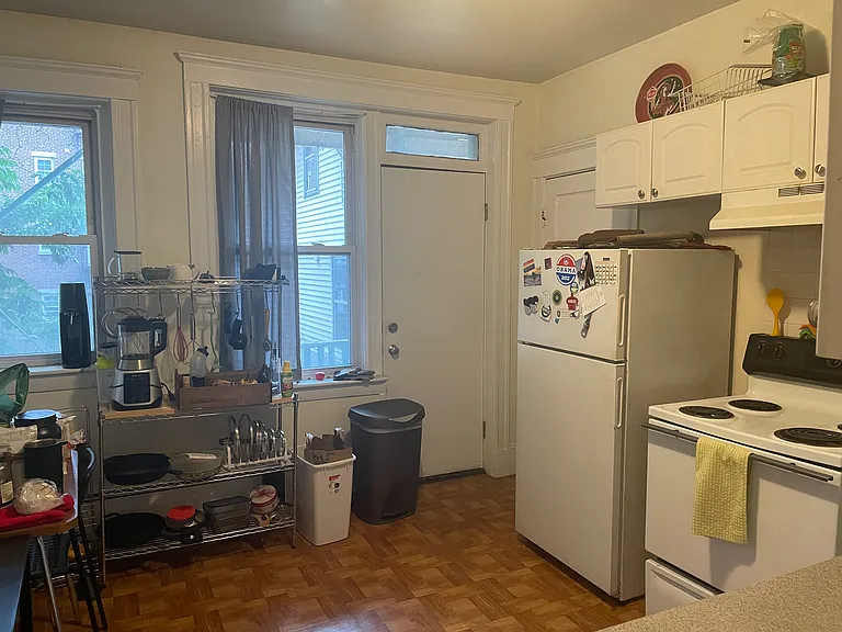 47 Inman St #31 — Photo 4