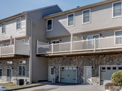 64 Scotch Cap Rd UNIT 147, Waterford, CT, 06375