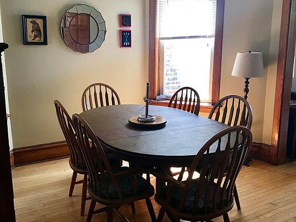 4th image of 933 N Fairfield Ave APT 2