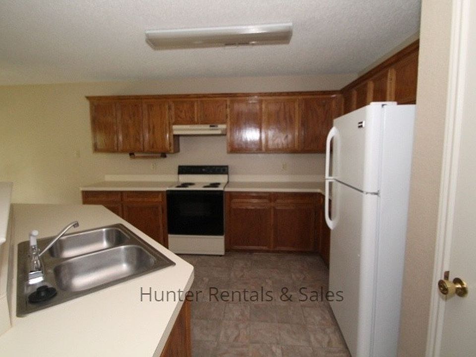 1st image of 4603 Emerald Dr