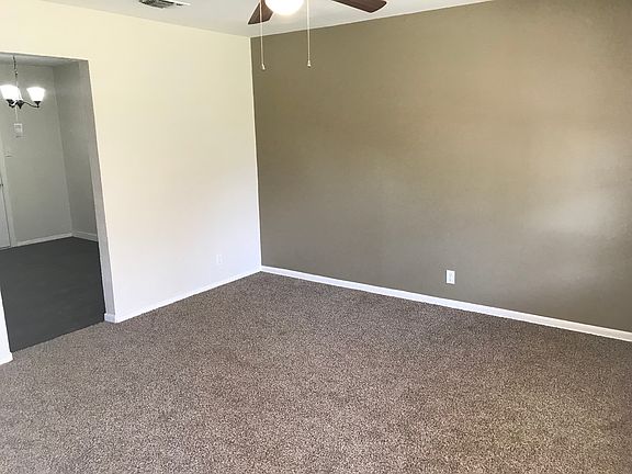 3rd image of 553 NW Newton Dr