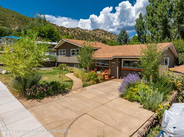 509 W 12th St, Glenwood Springs, CO 81601