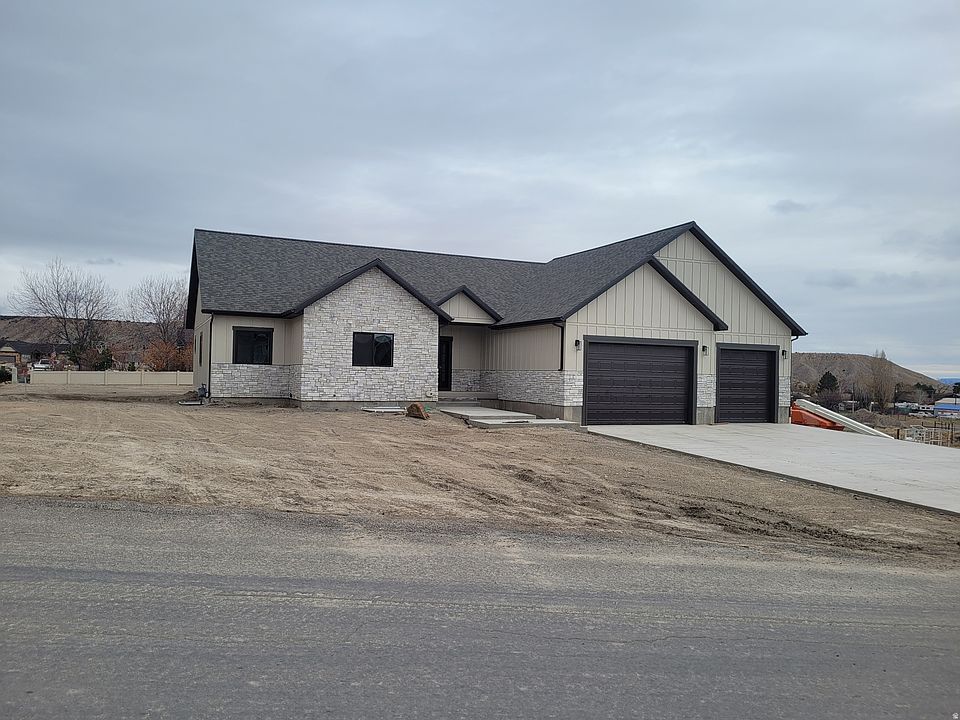 1st image of 1363 W Shelby Ln
