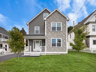 257 Aiken Ave, Lowell, MA, 01850