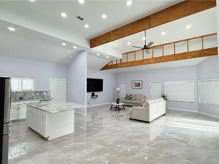 2504 Lilac Ave — Photo 6