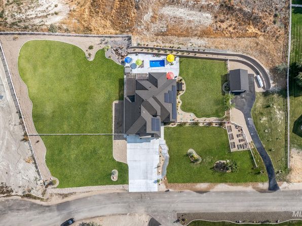 17457 Oak River Ln, Caldwell, ID 83607