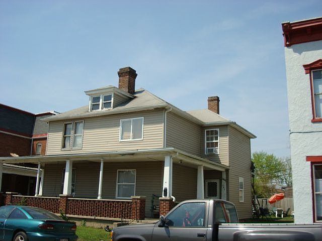 2nd image of 389 E Second St
