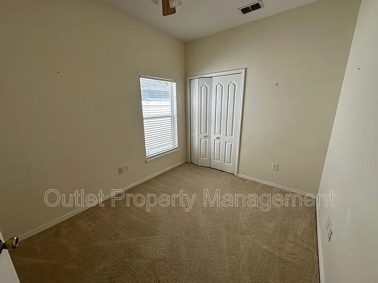4749 Waterside Pointe Cir — Photo 9
