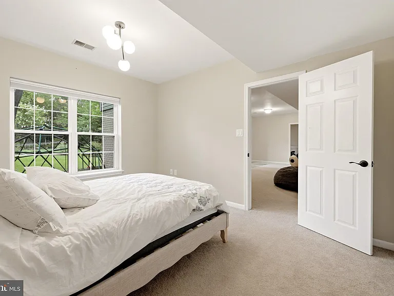 44218 Palladian Ct — Photo 51