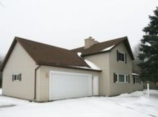 3281 Valentine Rd, Abrams, WI 54101