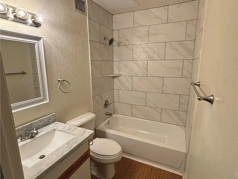 515 Parkway #103 — Photo 10