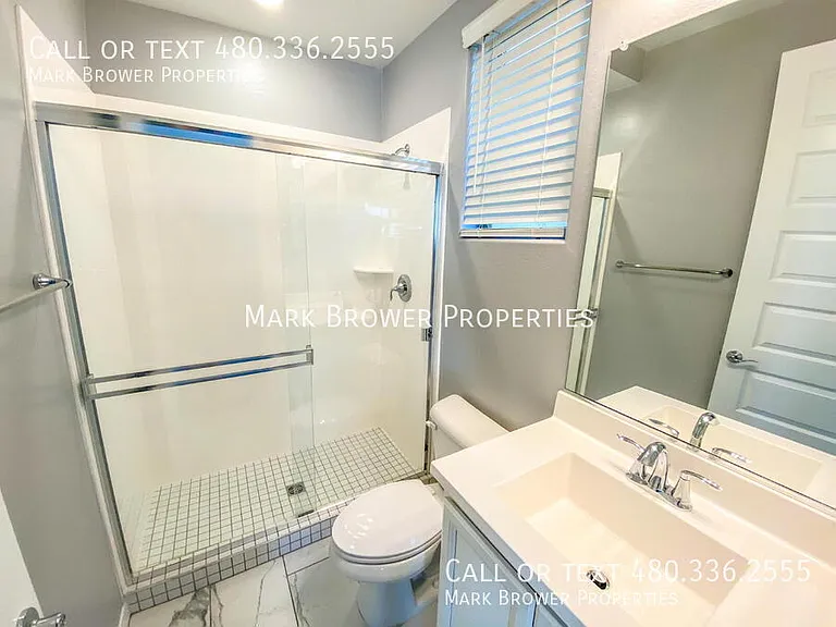 3878 E Oxford Ln — Photo 16