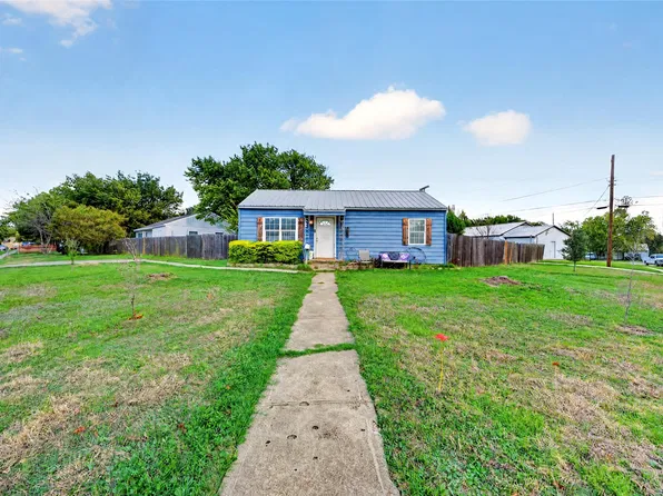318 Charles Dr, Irving, TX 75060