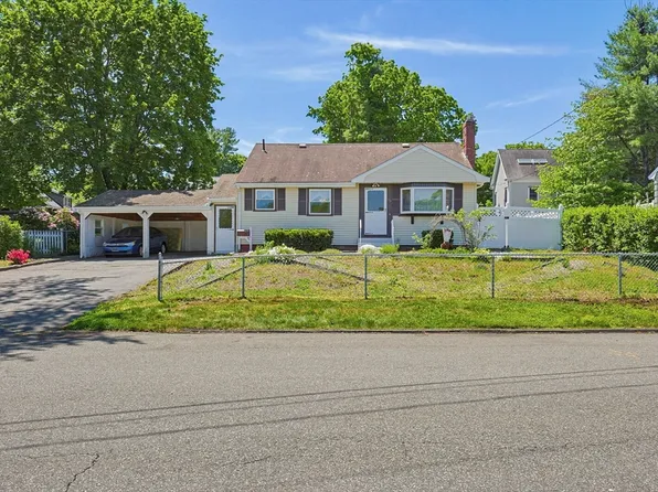 93 Rogers Dr, Stoughton, MA 02072