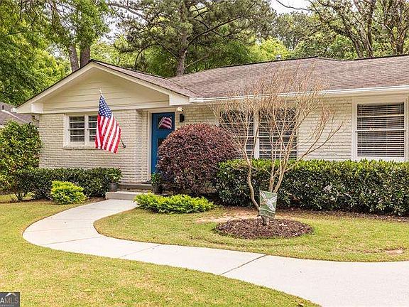 3rd image of 2443 Hunting Valley Dr