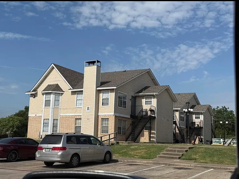 320 S Center St #115 — Photo 2