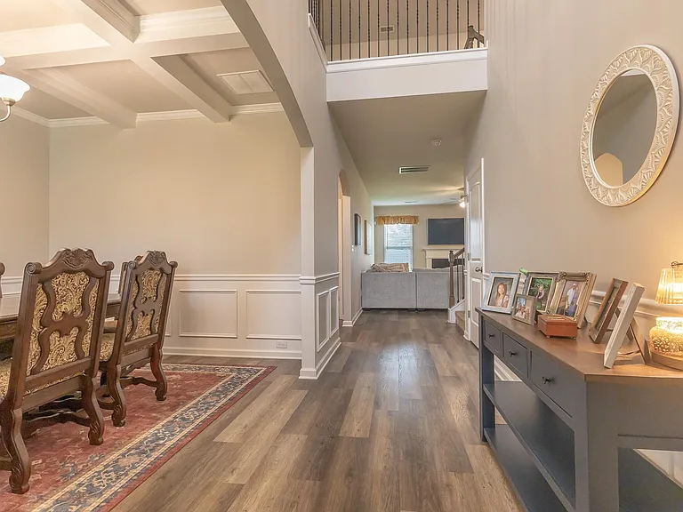 202 Warhawk Dr — Photo 5