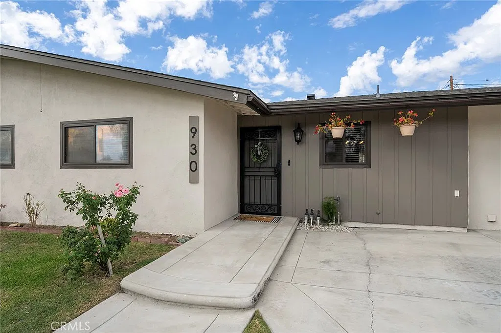 4 bed, 1308 sqft, $3,800 — Photo 3
