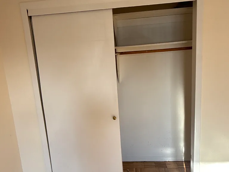 695 Yonkers Ave #1A — Photo 8