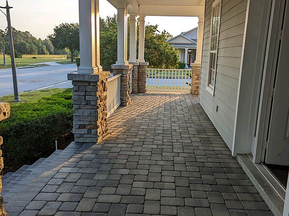 3rd image of 7102 Oak Glen Trl