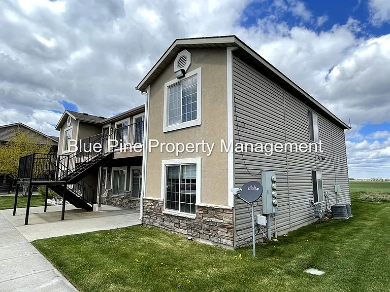 2866 Hunters Loop #503 — Photo 1