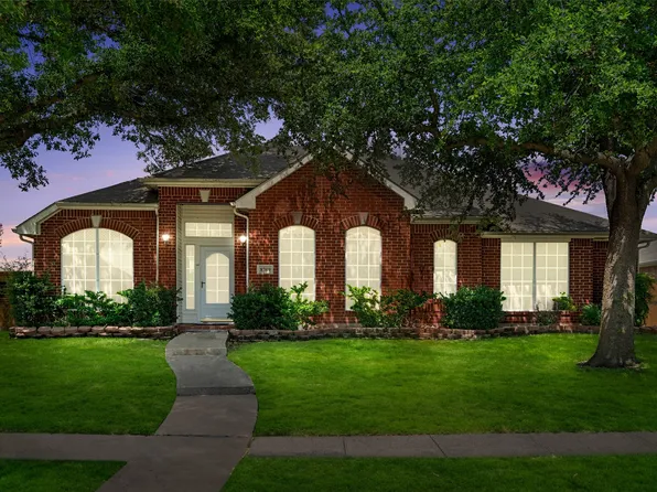 8709 Hartford Dr, Rowlett, TX 75089
